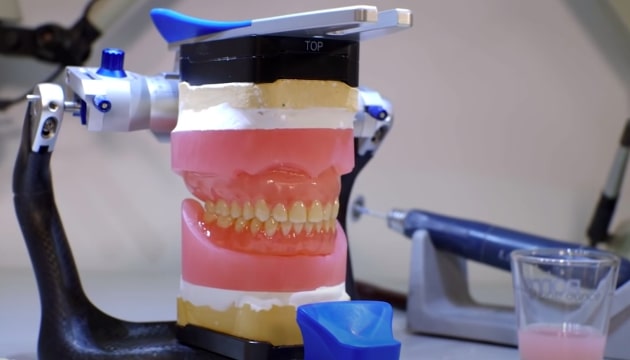 Formlabs - printed digital dentures